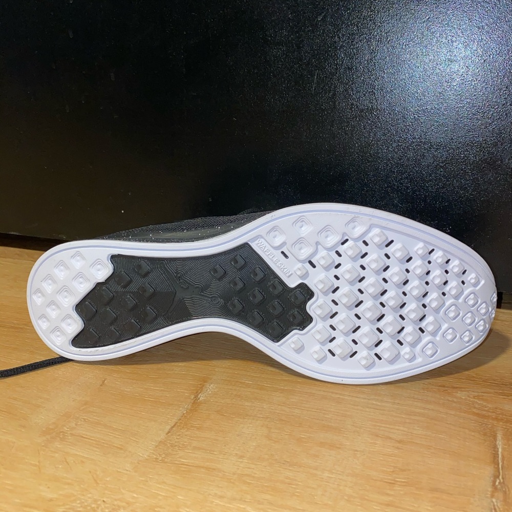 Black Jordan’s with white splatter paint - Picture 4 of 6